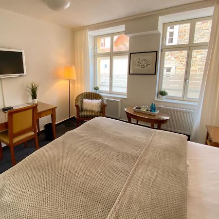 Deckerts Hotel Am Katharinenstift Лютерштадт-Айслебен Экстерьер фото