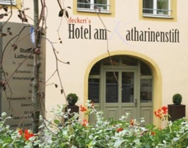Deckerts Hotel Am Katharinenstift Лютерштадт-Айслебен Экстерьер фото